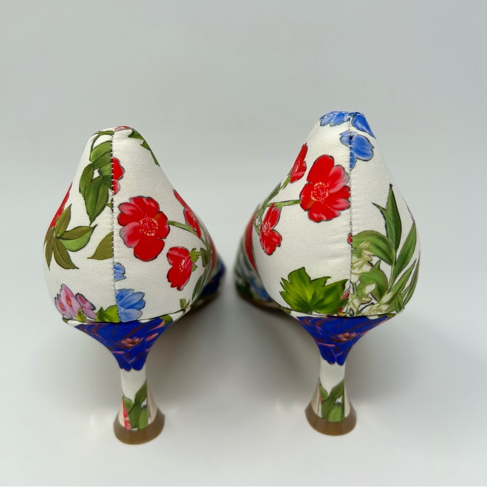Nine West Ariella Floral Pumps
Size 8 - Picture 3 of 7